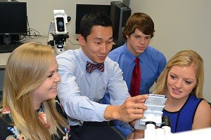 Human Structure Class Gives Students Ability to Investigate | UAMS News