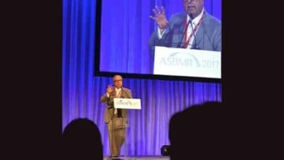 Dr. Manolagas at podium