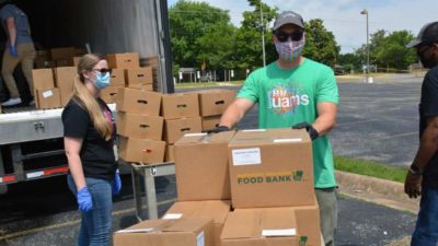 UAMS researchers in Northwest Arkansas have built partnerships in the region to enable delivery of healthy foods. (file photo)