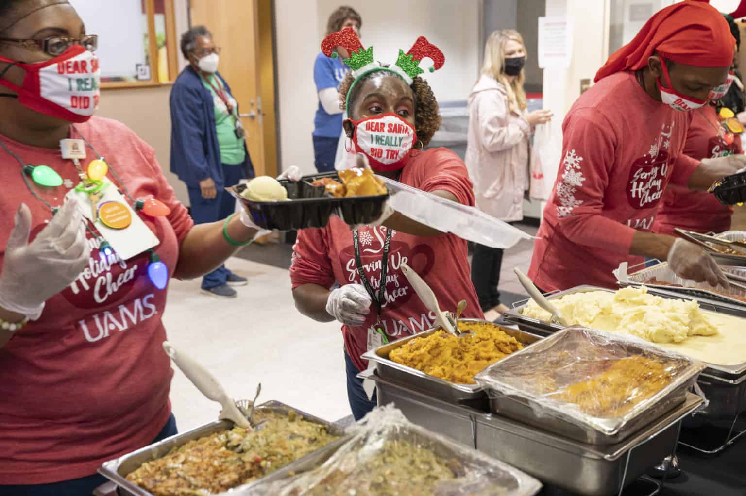 Team UAMS Celebrates with Holiday Meal, Virtual Festivities UAMS News