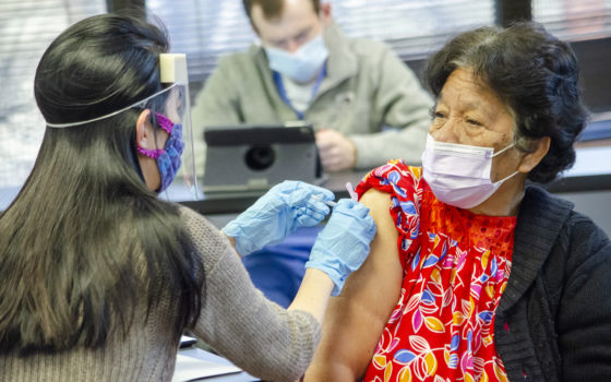 <p>A Marshallese resident in Northwest Arkansas receives a COVID-19 vaccine. </p>
<div><a class="more" href="https://news.uams.edu/2021/06/14/uams-project-part-of-national-effort-to-reduce-covid-19-in-hardest-hit-populations/marshallese-vaccination-fem-sr/">Read more</a></div>