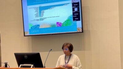 Sara Tariq, M.D., illustrates her talk with graphics.