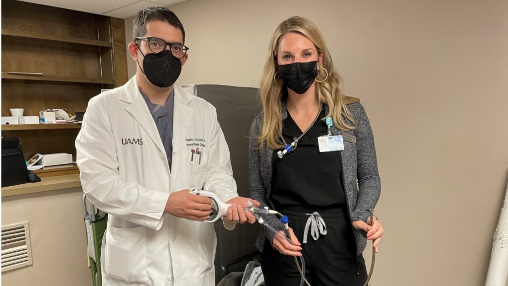 UAMS is First in Arkansas to Use New Technology to Remove Valve Infection, Debris Without Surgery - Vimarsana News