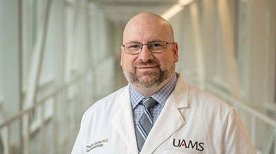 Dr. Mauricio Garcia Saenz de Sicilia