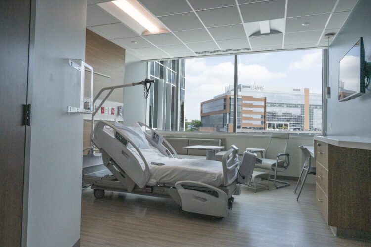 UAMS Opens New Orthopaedic & Spine Hospital | UAMS News