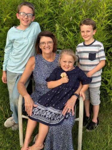 Wendy Bowen and grandchildren