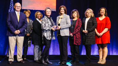 During its annual convention in November, the Arkansas Farm Bureau honored UAMS Regional Campuses with a plaque that recognized the 35th anniversary of the MASH program’s founding. The Arkansas Farm Bureau is a longtime supporter of MASH and other youth-outreach programs at UAMS.