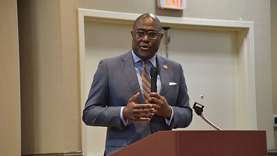 Little Rock Mayor Frank Scott Jr. speaks to educators and staff members from UAMS Head Start/Early Head Start.