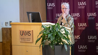 Denise Compton, Ph.D., geriatrics neuropsychologist, discusses differences between Lewy body dementia, Parkinson's disease and Alzheimer's.