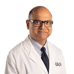 white-coat portrait of Venkat Kalapatapu, M.D.