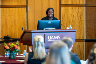 Malayah Lee, a student in the College of Nursing’s Bachelor of Science in Nursing program, thanks scholarship donors for their support.