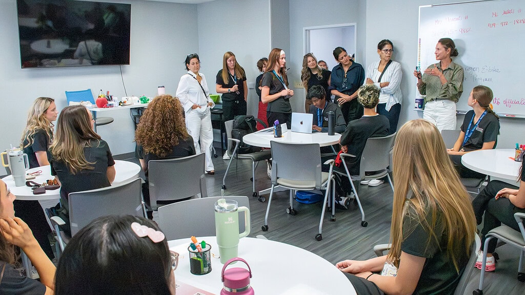 <div><a class="more" href="https://news.uams.edu/2026/10/20/every-mother-counts-board-visits-with-uams-institute-for-community-health-innovation-ignite/every-mother-counts-ignite-meeting_20260929_009/">Read more</a></div>